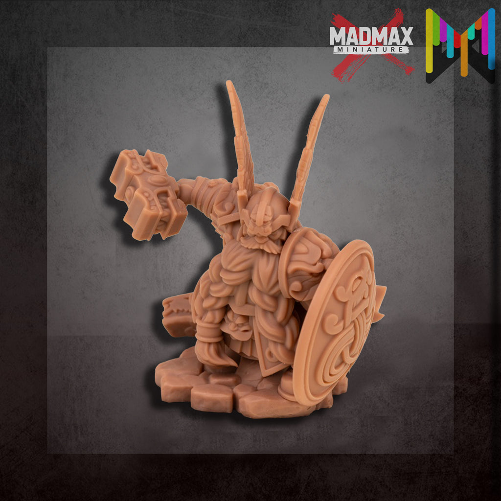 Dwarf Max Dwarf Jarl of the High Peak - Durgin Paint Forge – Mad Max Miniatures